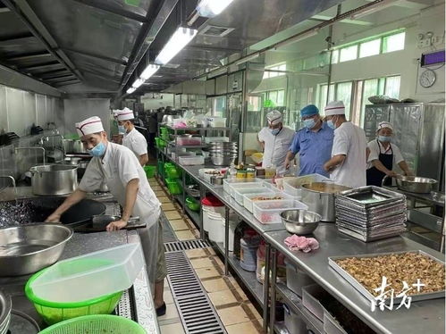 “明廚亮灶”上云端，科技護(hù)航平安高考——東莞以“互聯(lián)網(wǎng)+”織密學(xué)子食品安全網(wǎng)